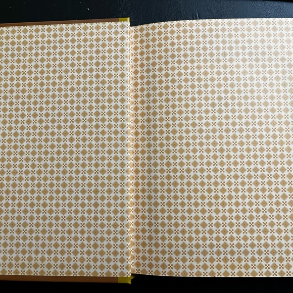 Isabel (The Royal Diaries) - Picture 6 of 7